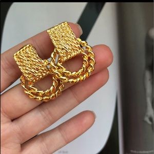 Earrings vintage jewelry